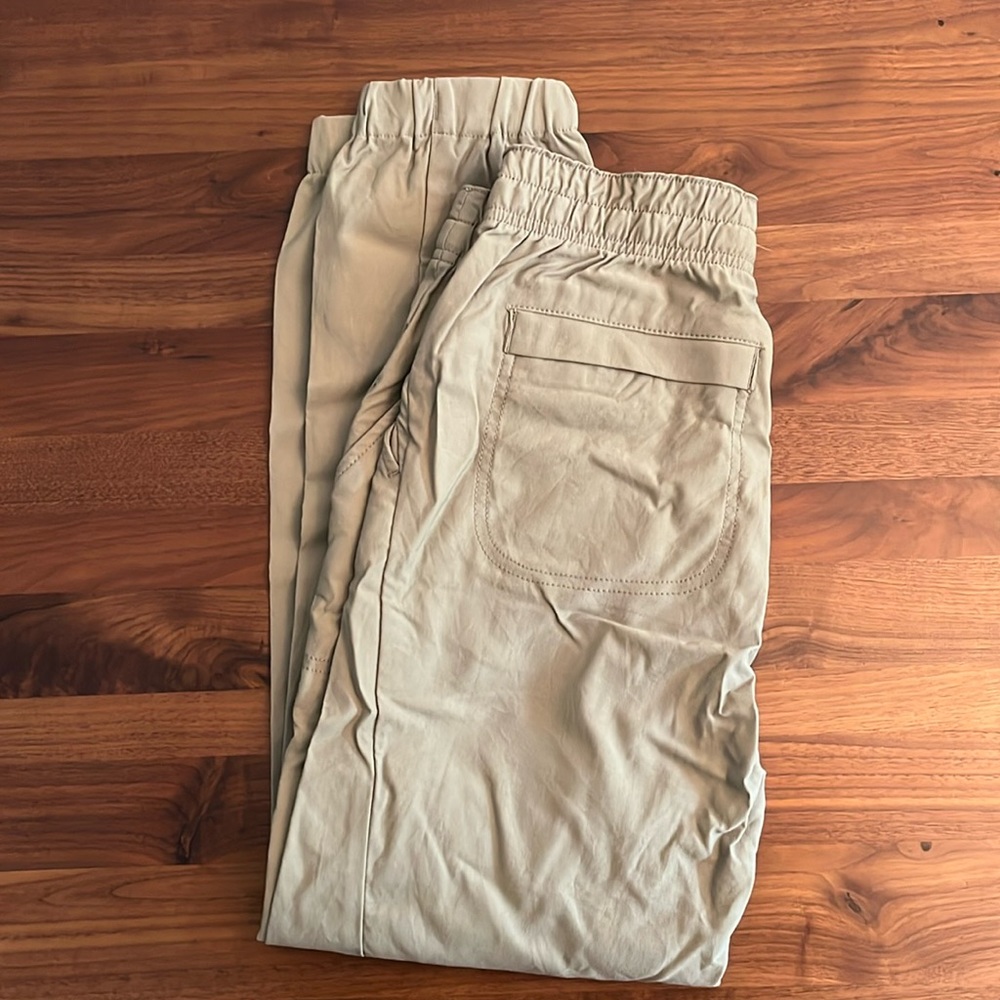 Prana jogger, size small. Used - excellent condition.
